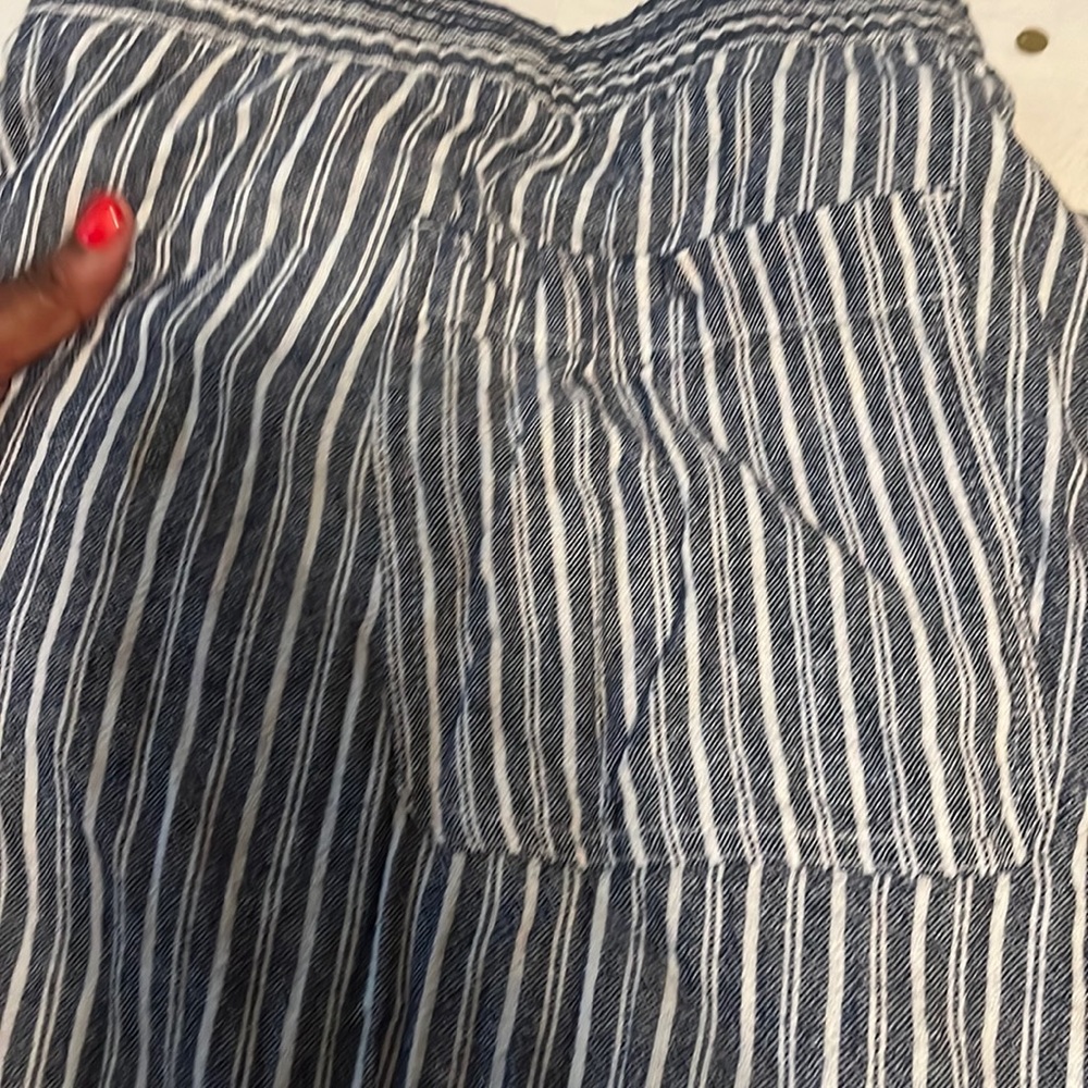 Slim stripe drawstring waist pants .